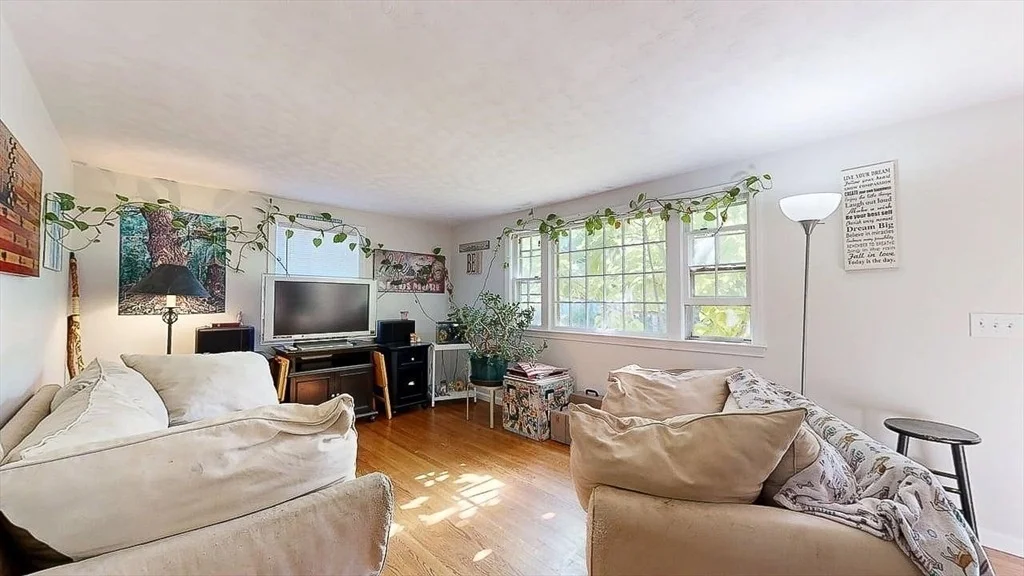 Photo of 4 Stratton Dr