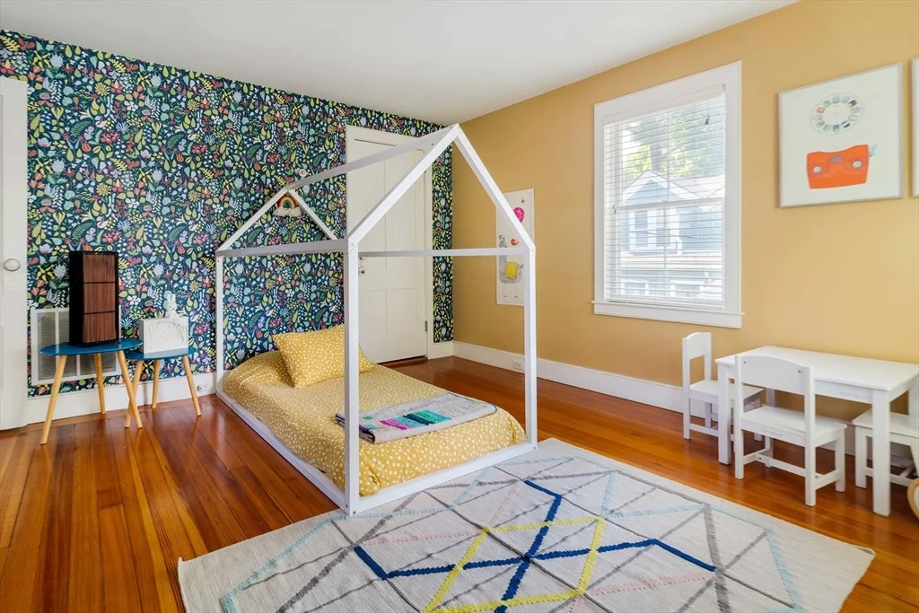 Photo of 2 Maple Pl