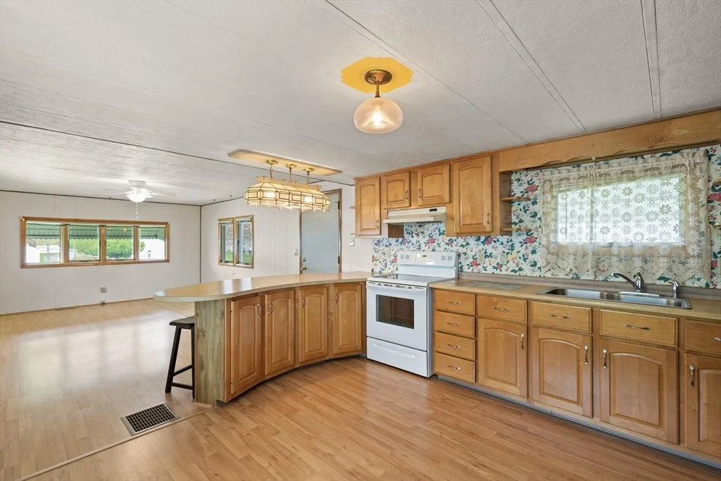 Photo of 48 Easy Street