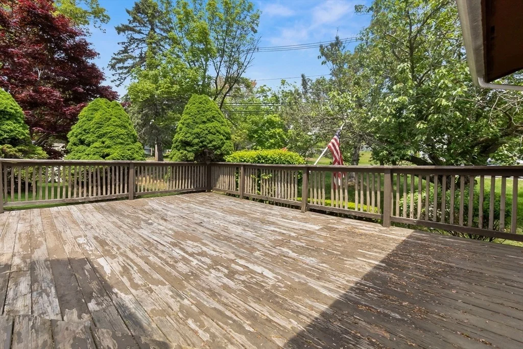 Photo of 14 Paulette Dr