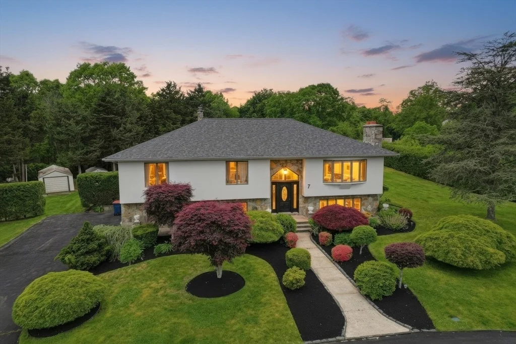 Photo of 7 Diane Way