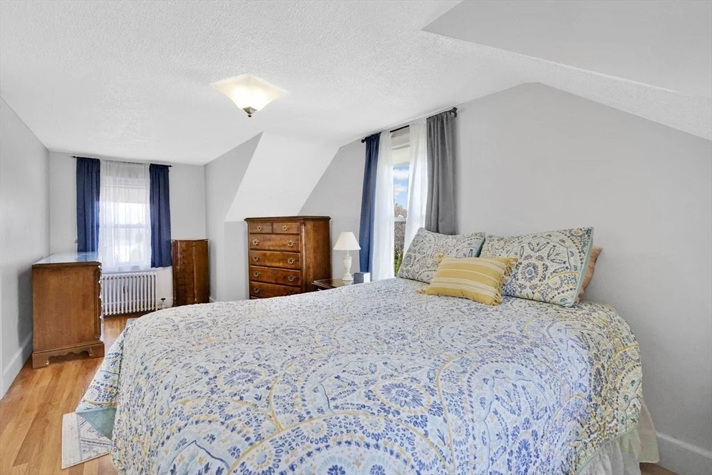 Photo of 101 Ray St