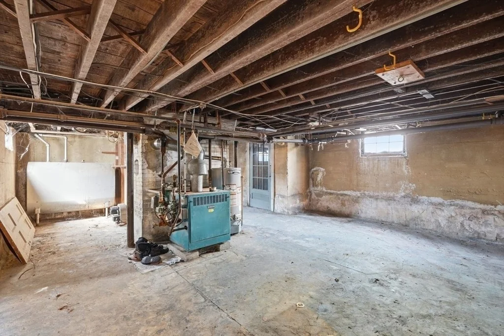 Photo of 7 Fales Rd