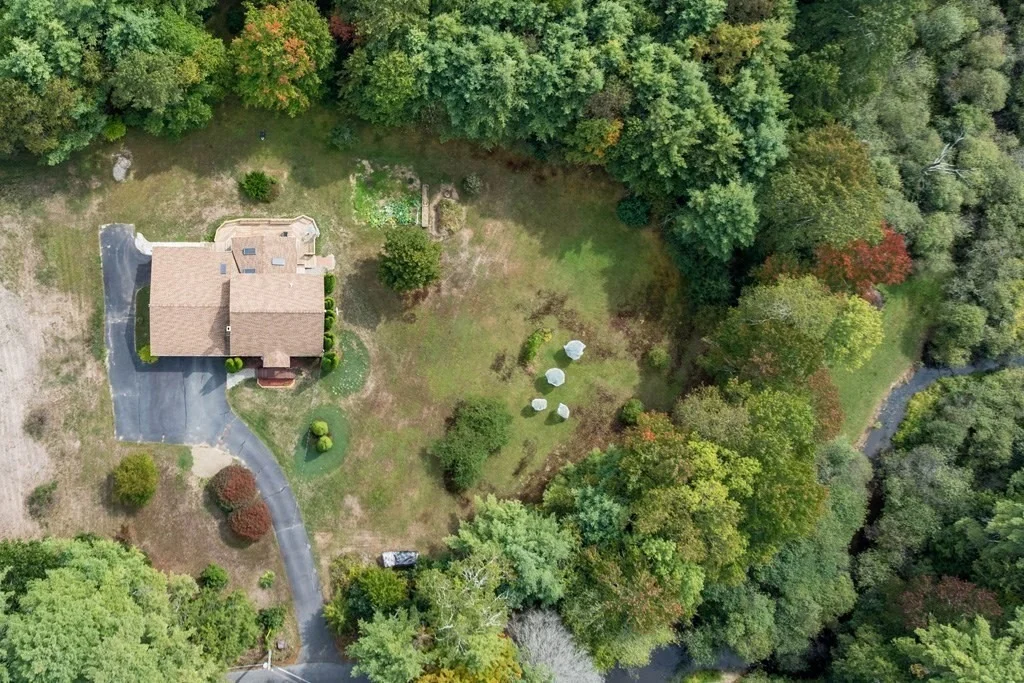 Photo of 260 East Road