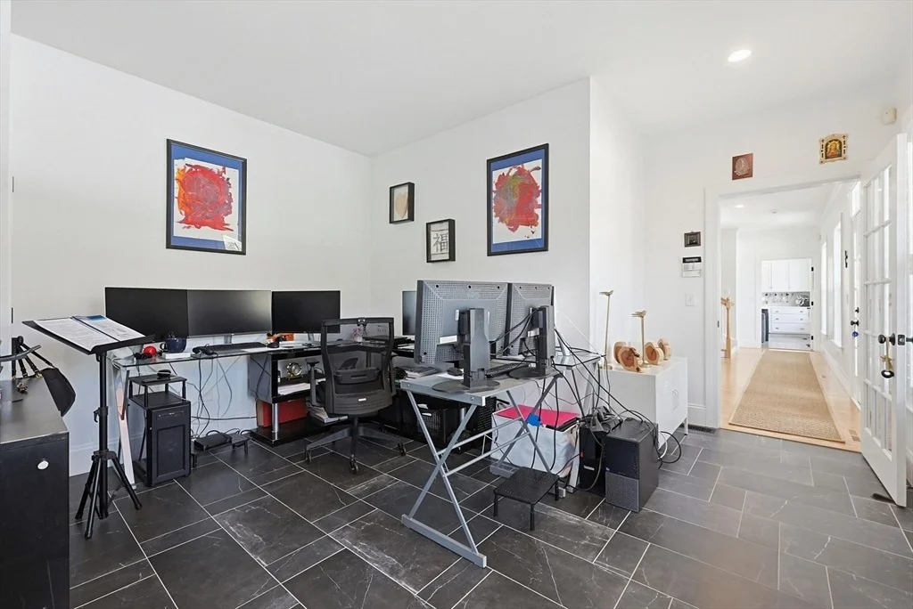 Photo of 922 Drift Rd