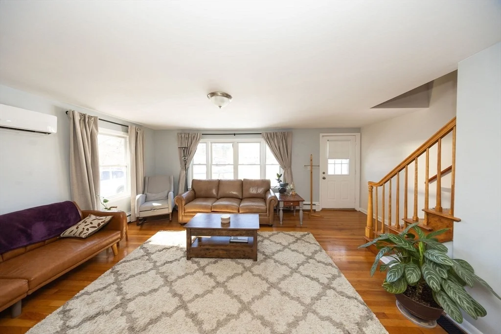 Photo of 2724 Providence Road