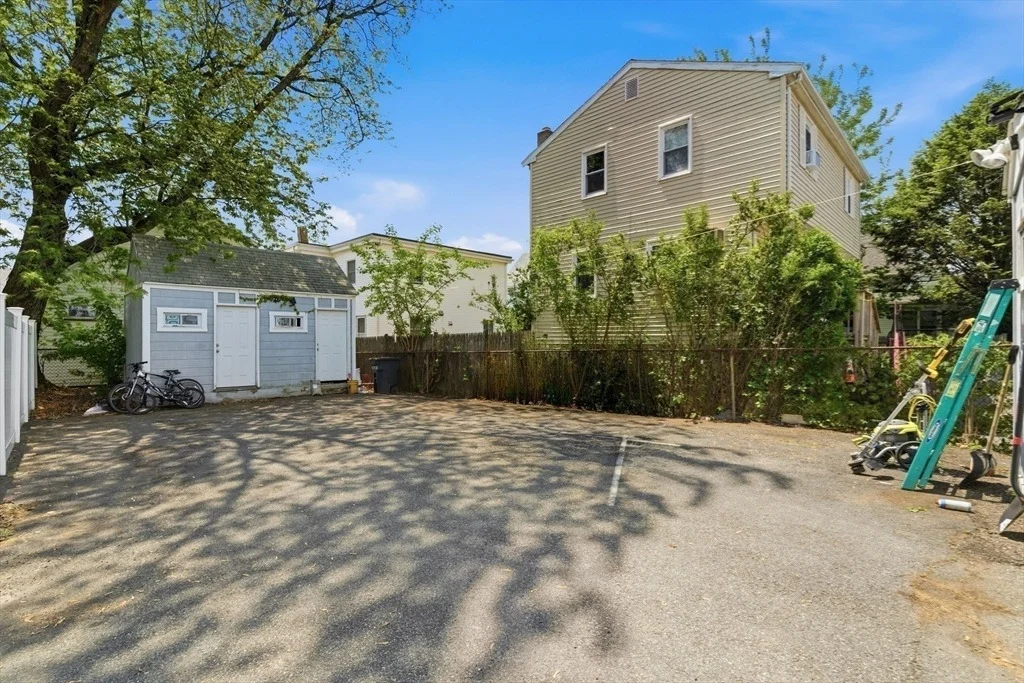 Photo of 44 Everett St