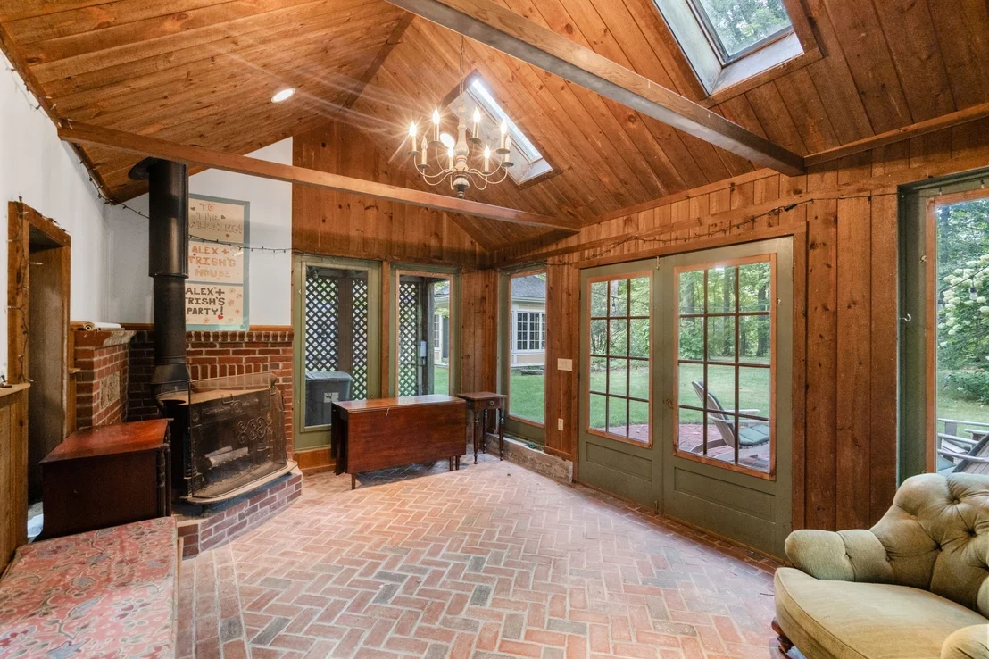 Photo of 270 Concord Rd