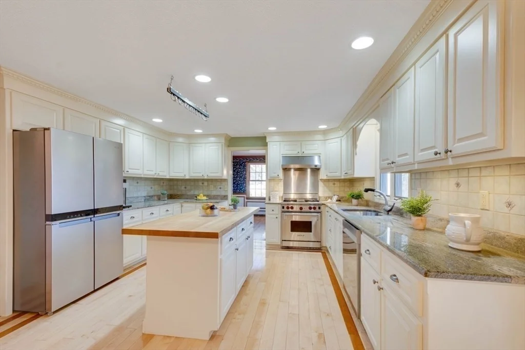 Photo of 360 Forest St