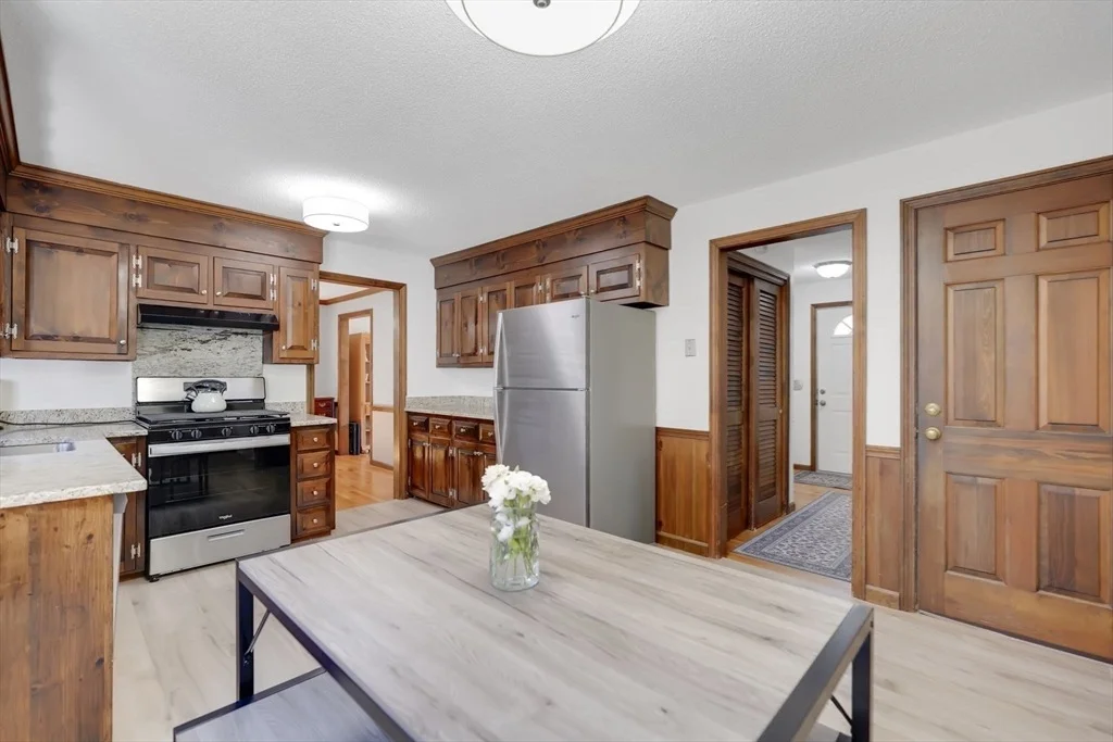 Photo of 6 Ladd Ln
