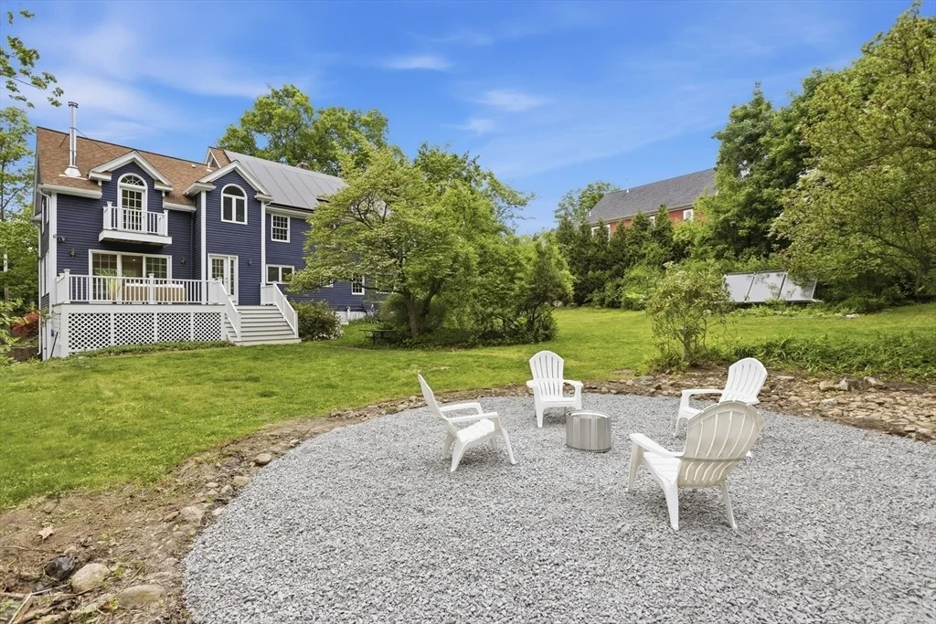 Photo of 106 Concord Rd