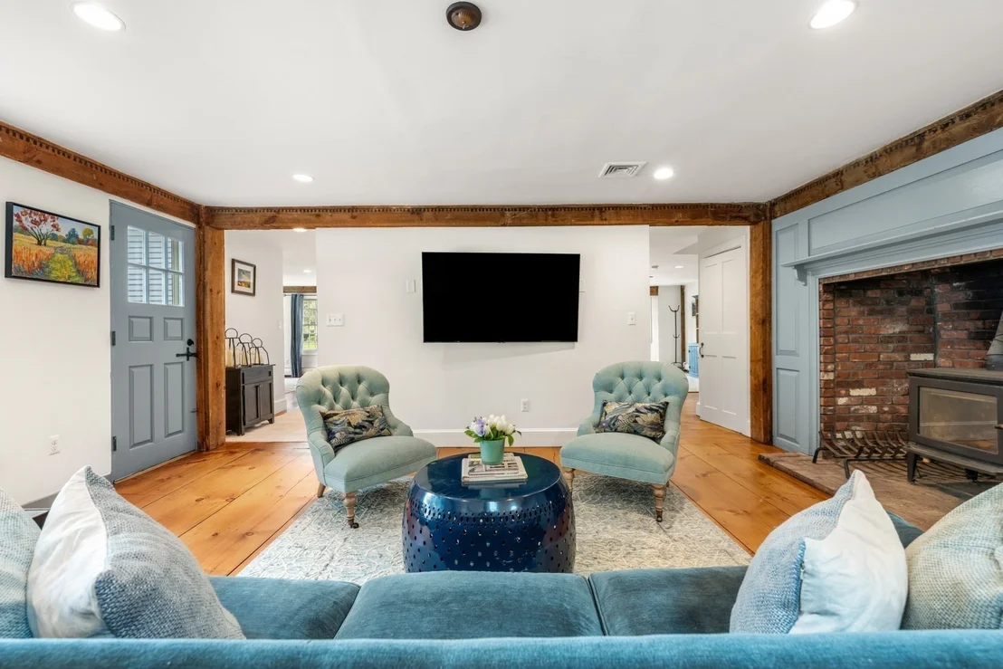 Photo of 41 Longmeadow Road