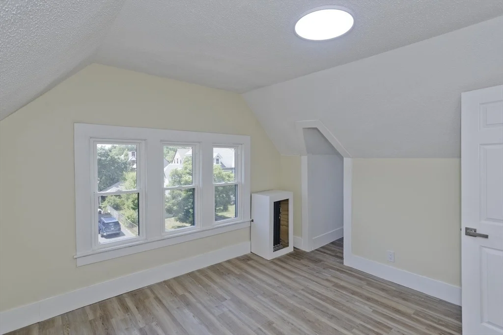 Photo of 205 St James Ave