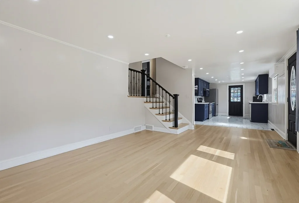 Photo of 14 Lewis Rd