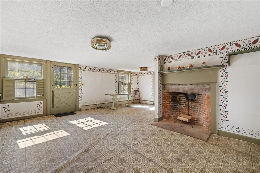 Photo of 5 Carpenter Hill Rd