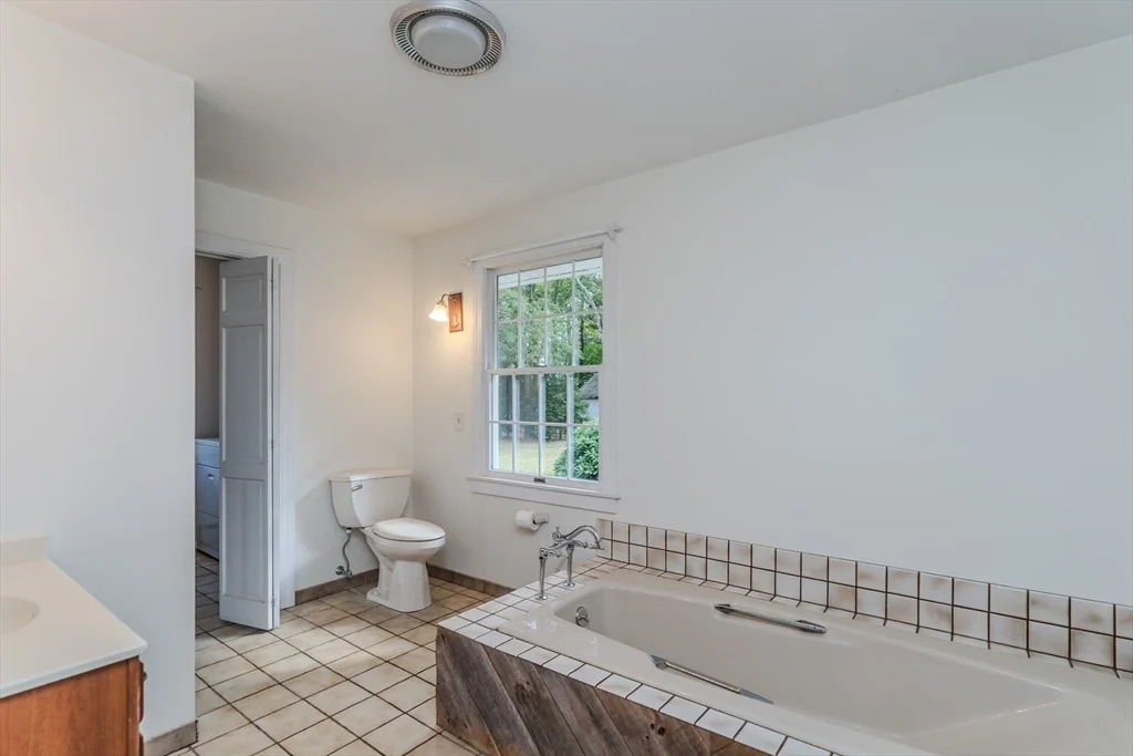 Photo of 7 Roosevelt St
