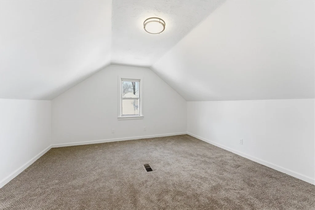 Photo of 1697 Westover Rd