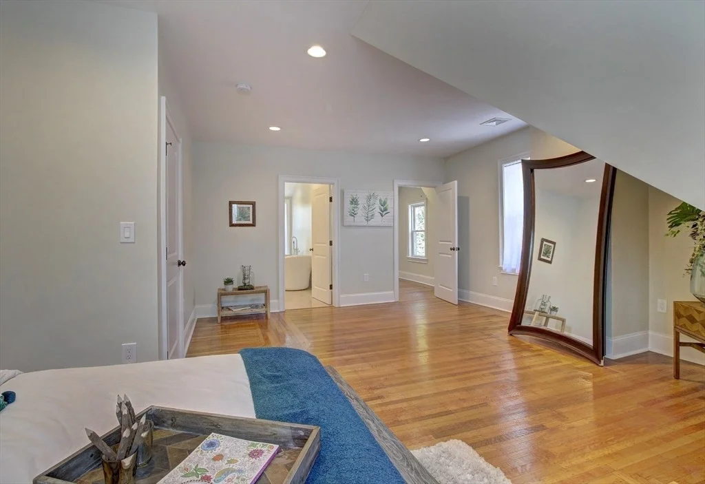 Photo of 287 Walnut Ave