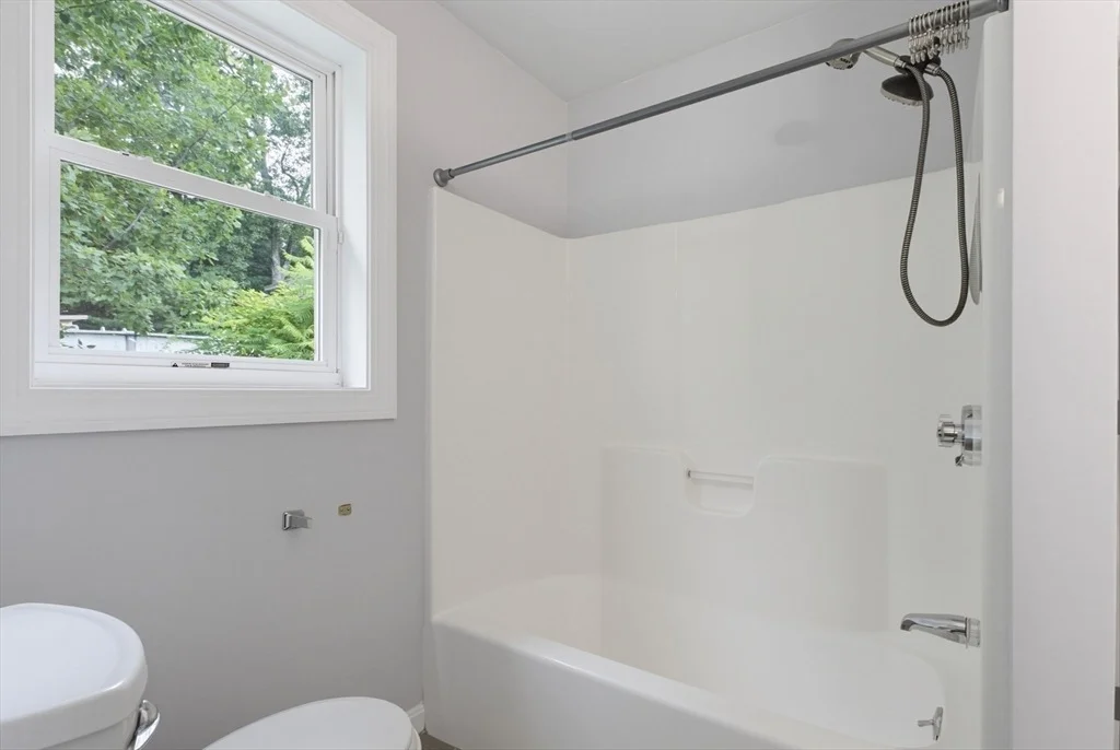Photo of 70 Swan Ave