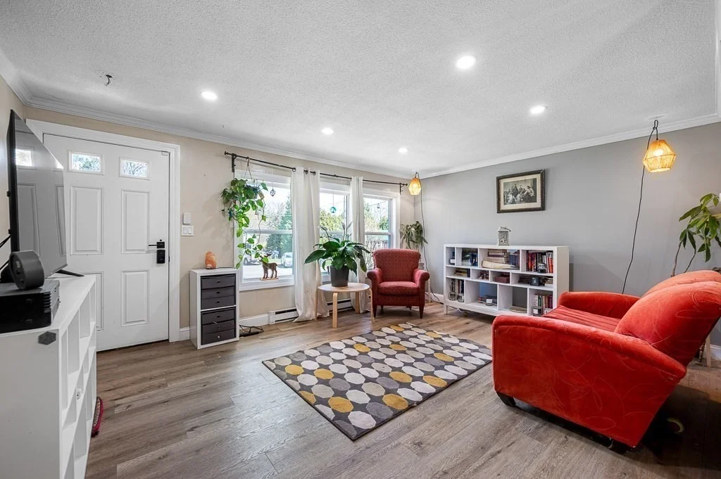Photo of 18 Fairview Ave.