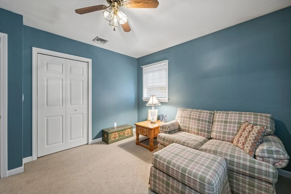 Photo of 49 Edgewater Way