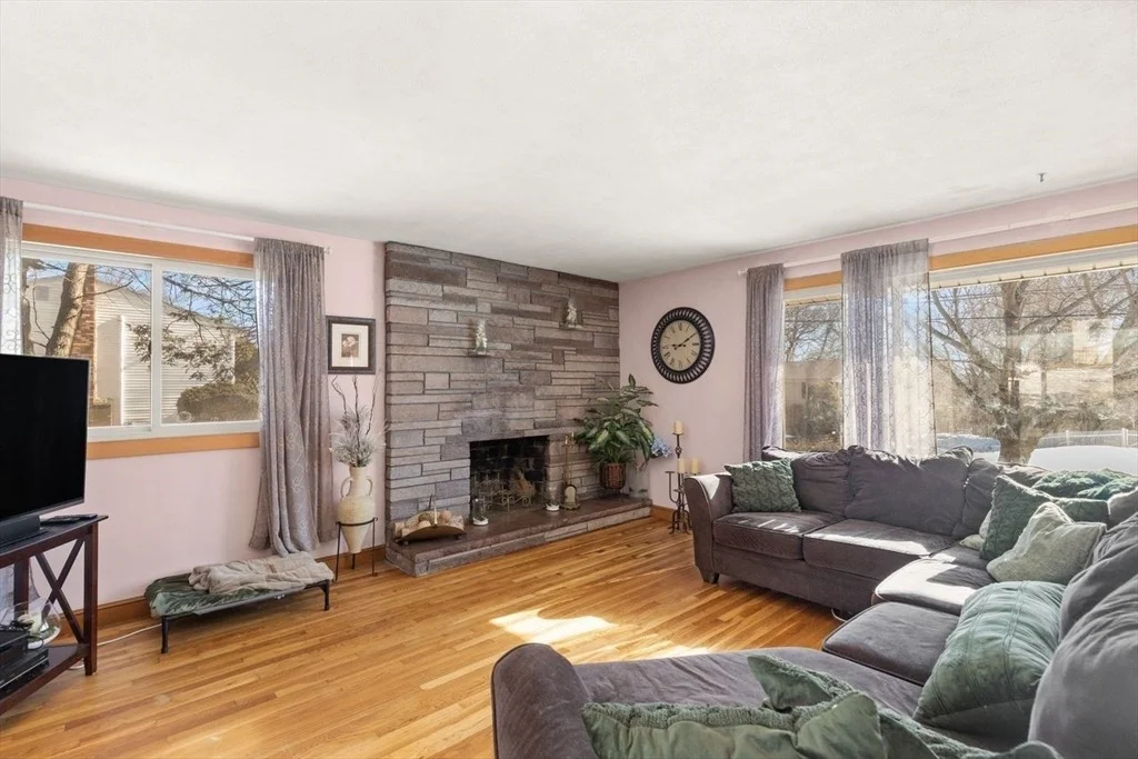 Photo of 21 Olsen Rd