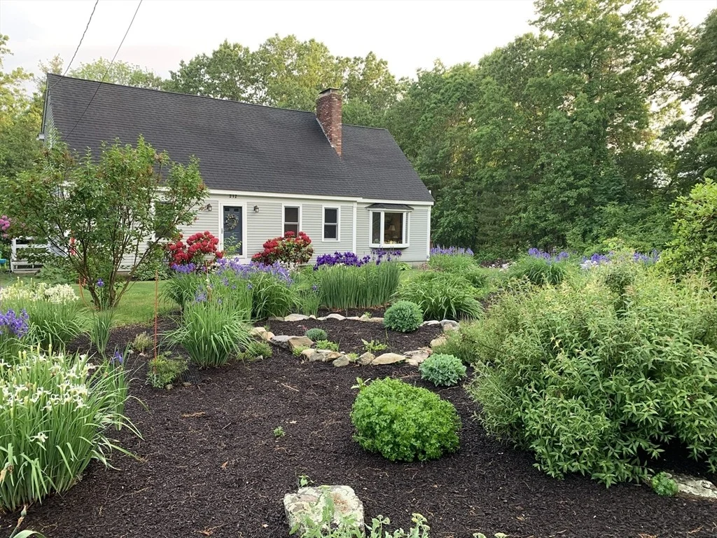 Photo of 212 Taylor Rd