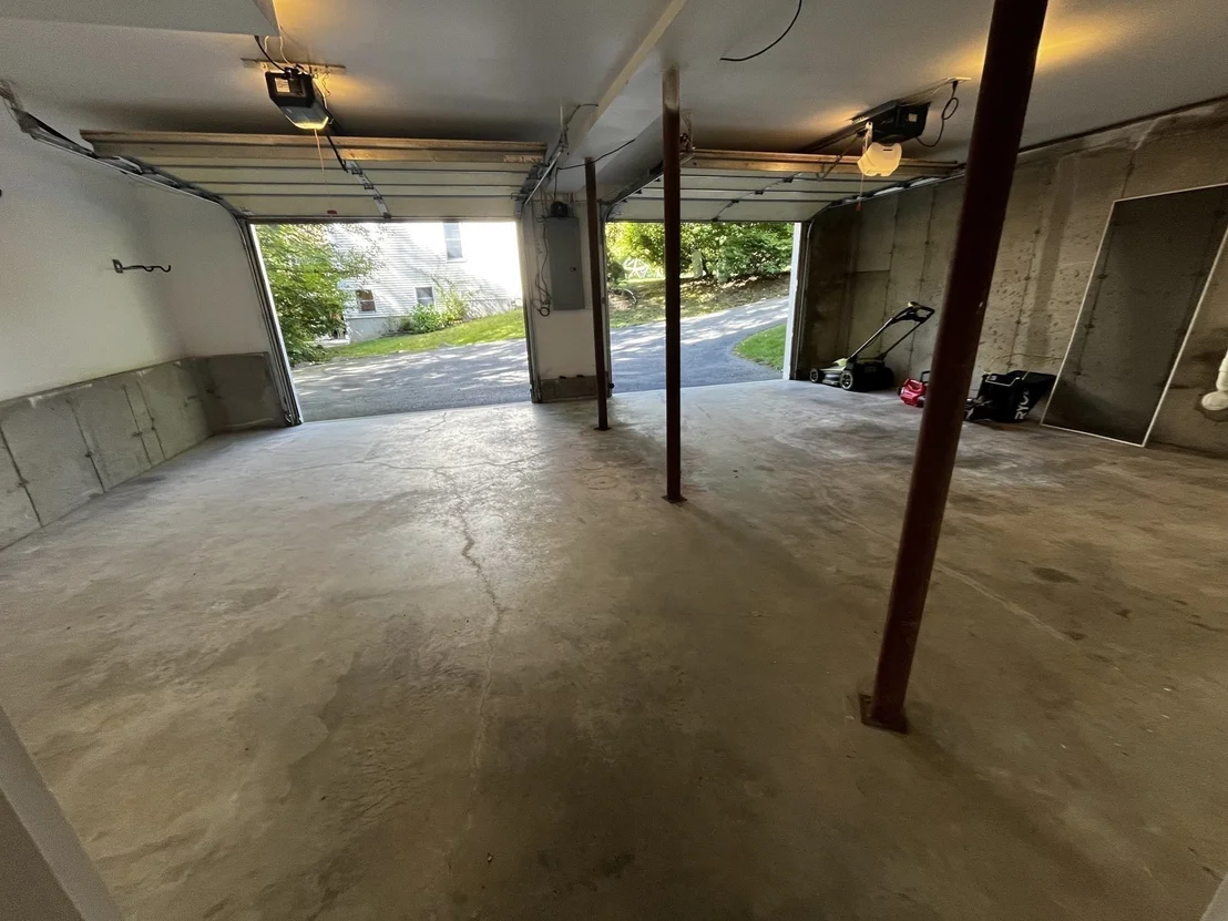Photo of 8 Pinewood Rd