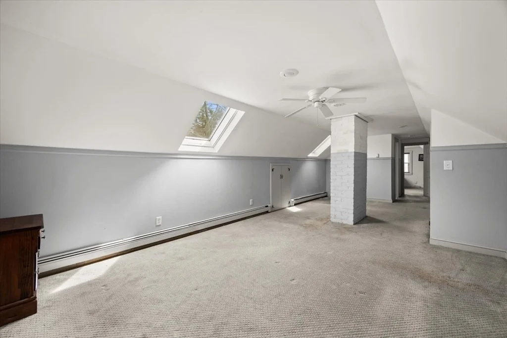 Photo of 1553 Broadway
