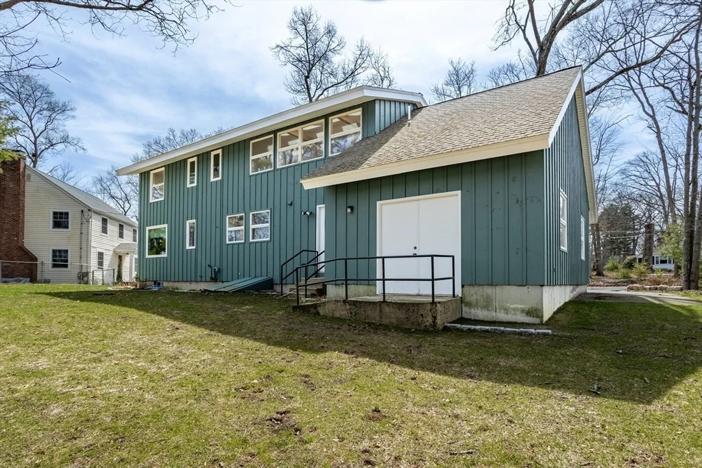 Photo of 88 Lakeview Rd