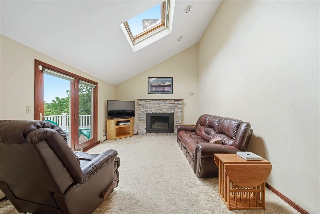 Photo of 12 Thomas Cir