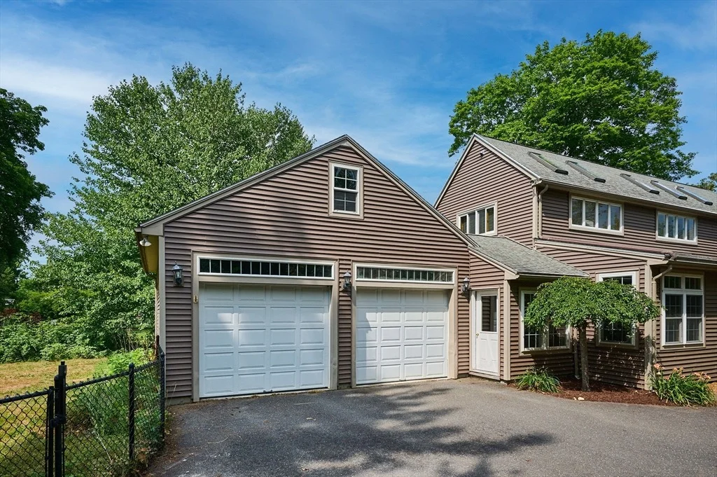 Photo of 236 N. Maple St.
