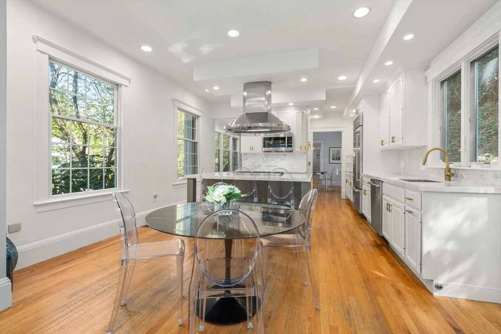 Photo of 110 Avalon Rd