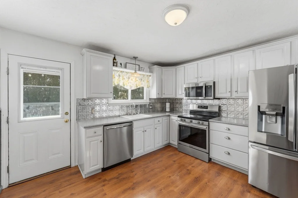 Photo of 93 Blue Bell Rd