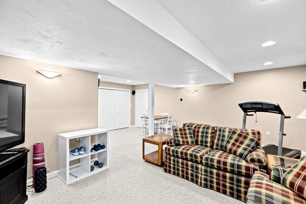 Photo of 45 Culloden Dr