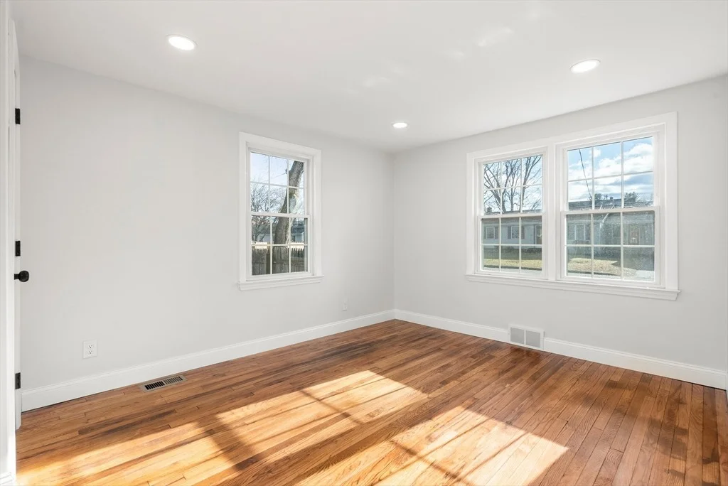 Photo of 48 Beeler Avenue