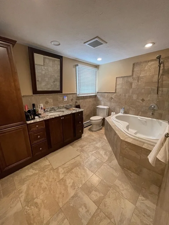 Photo of 243 Weatherbee Dr