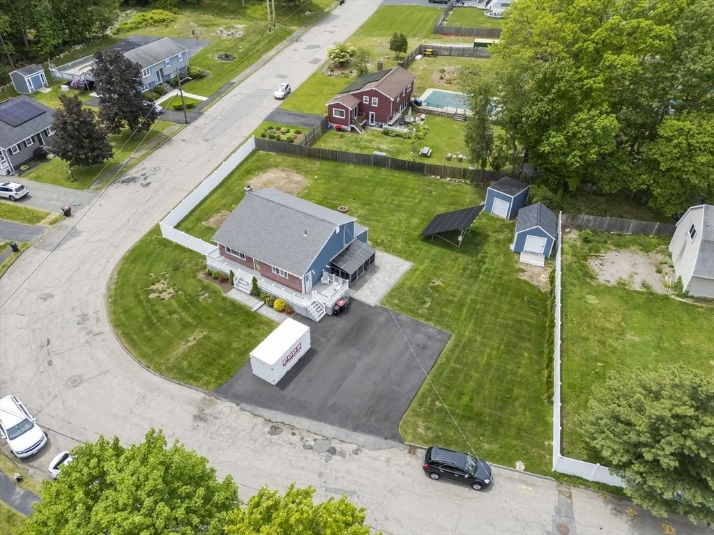Photo of 76 Maplewood Cir