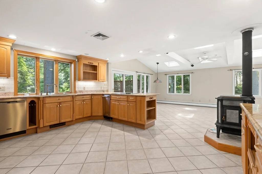 Photo of 118 Echo Cove Road