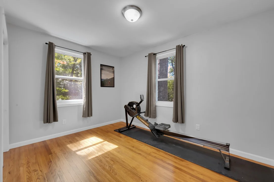 Photo of 6 Barrett Rd