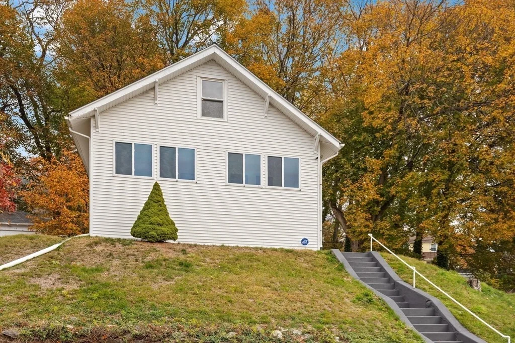 Photo of 10 Minthorne St