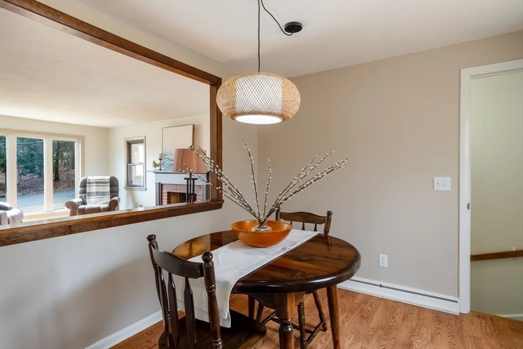 Photo of 2 Linwood Dr