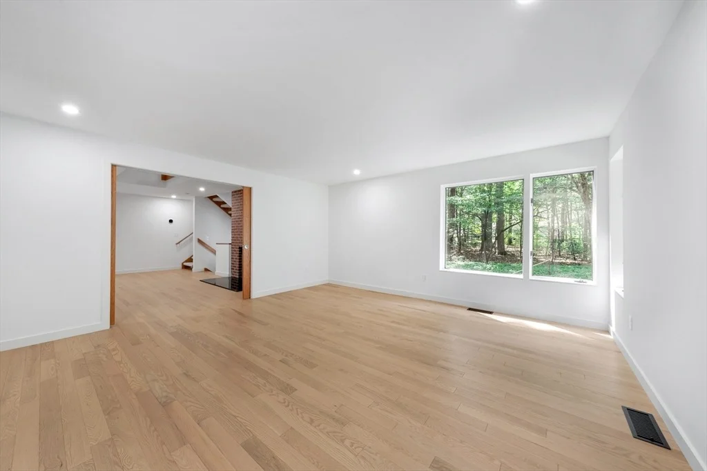 Photo of 95 Ann Lee Road