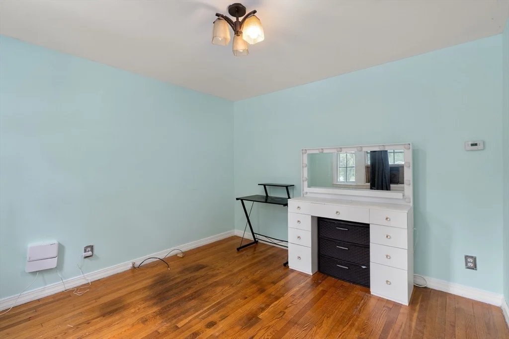Photo of 423 Tiffany St