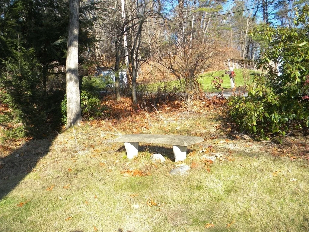 Photo of 21 Lovers Ln