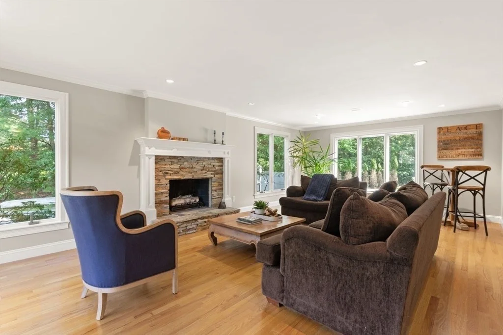 Photo of 48 Castle Dr