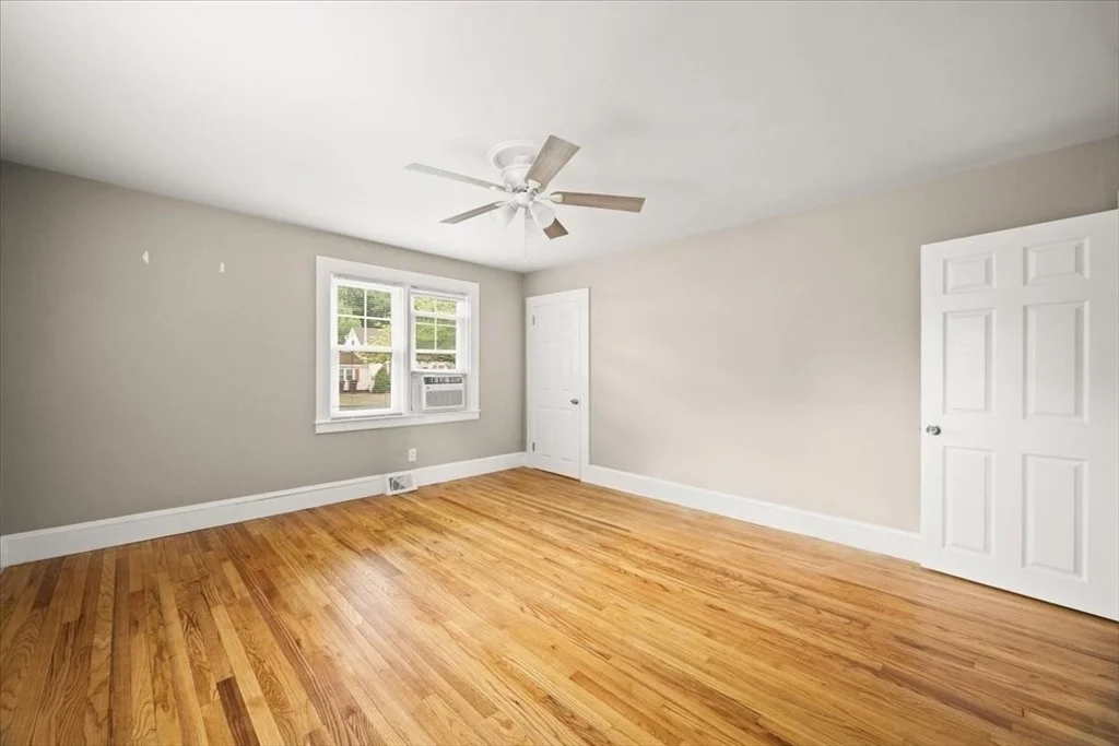 Photo of 89 School St