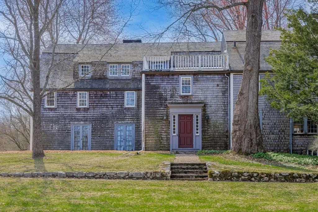 Photo of 9 Maple Street