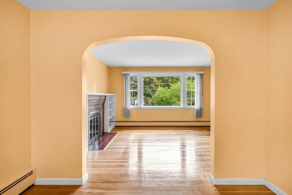 Photo of 116 Longmeadow Ave