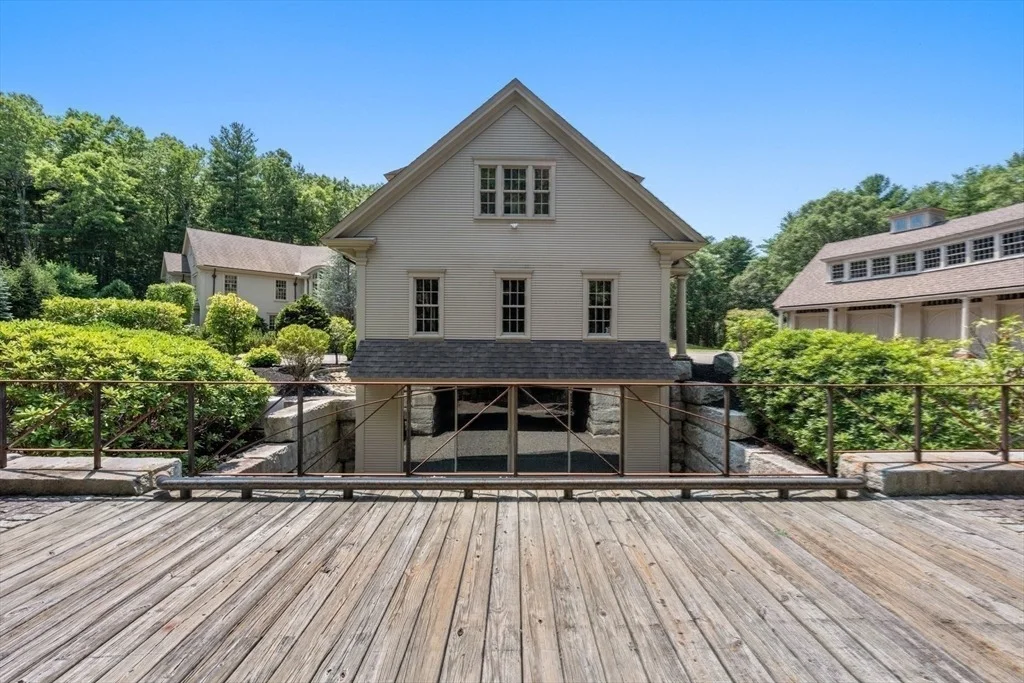 Photo of 145 Dutton Road